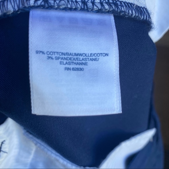 Lands’ End Shorts - Picture 4 of 5